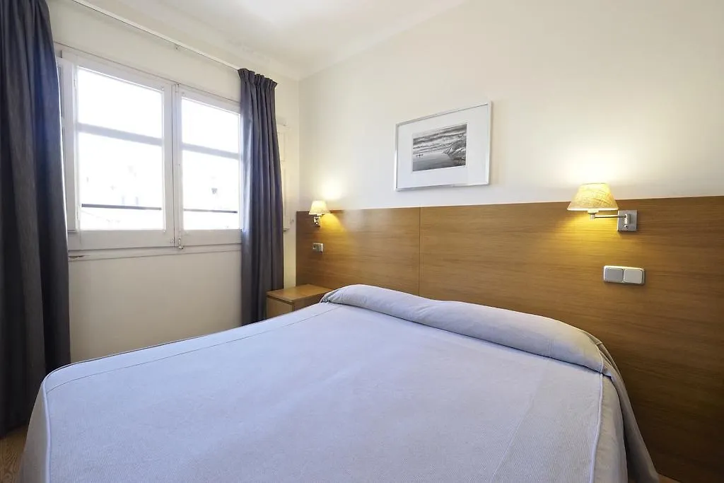 Apartamentos Atica Barcelona 0*,